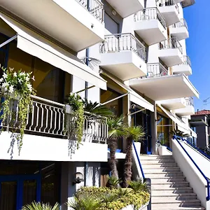 https://hotel-umberto.hotelinveneto.com
