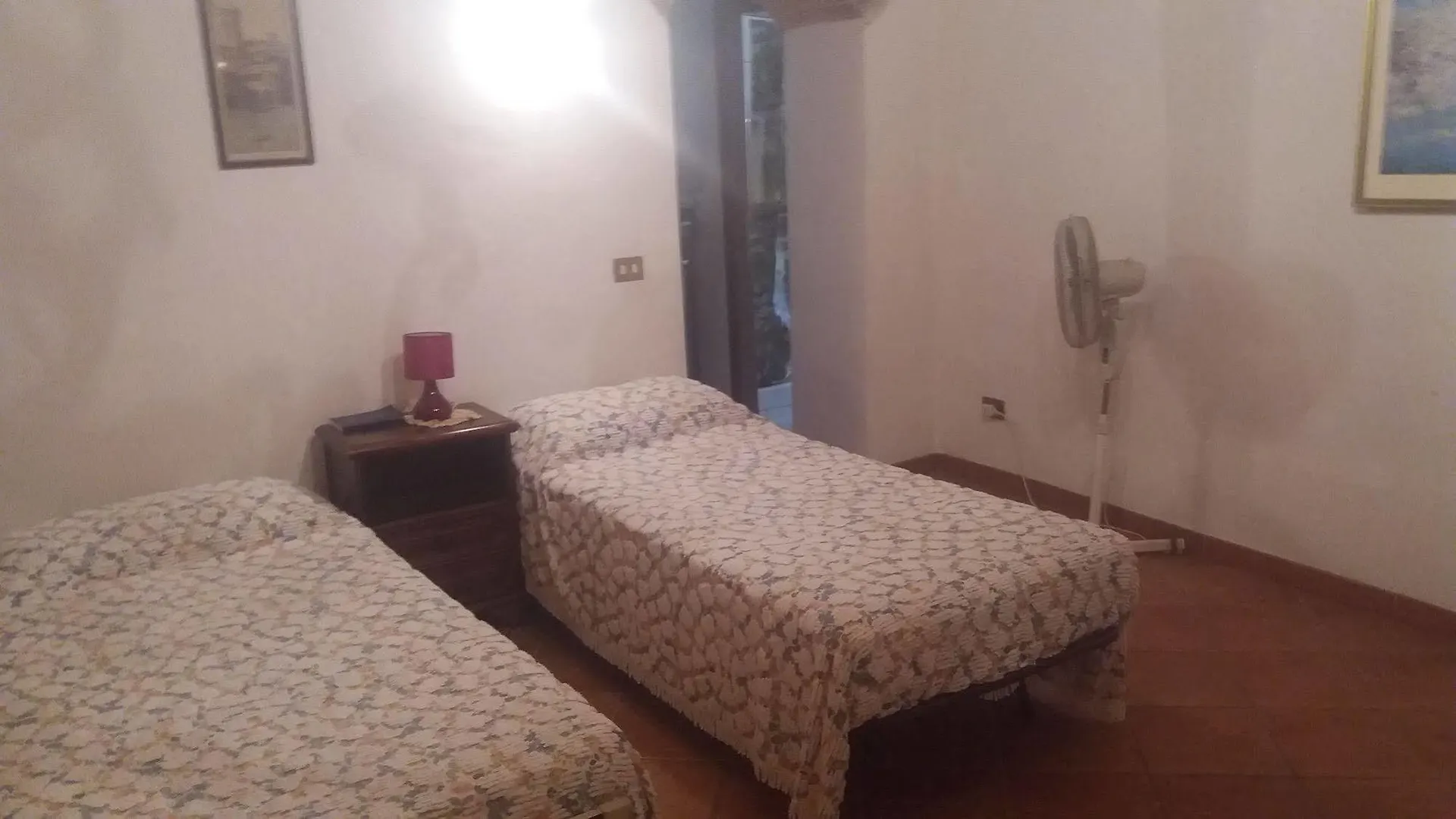Azzurre Beb Bed & Breakfast Laterina 3*,